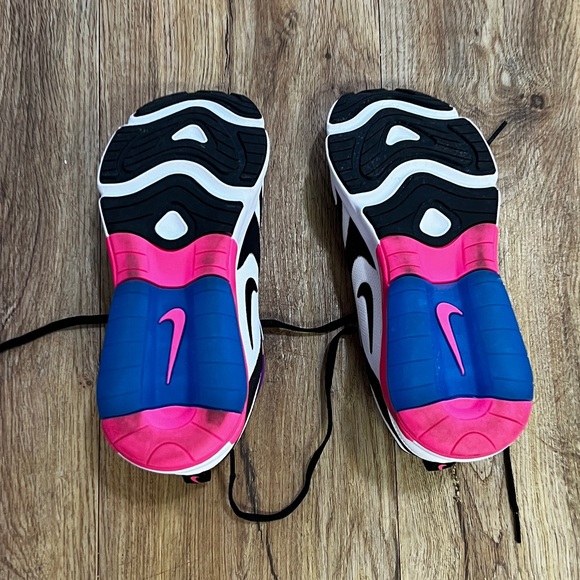 Nike Air- very gently used - Picture 3 of 5